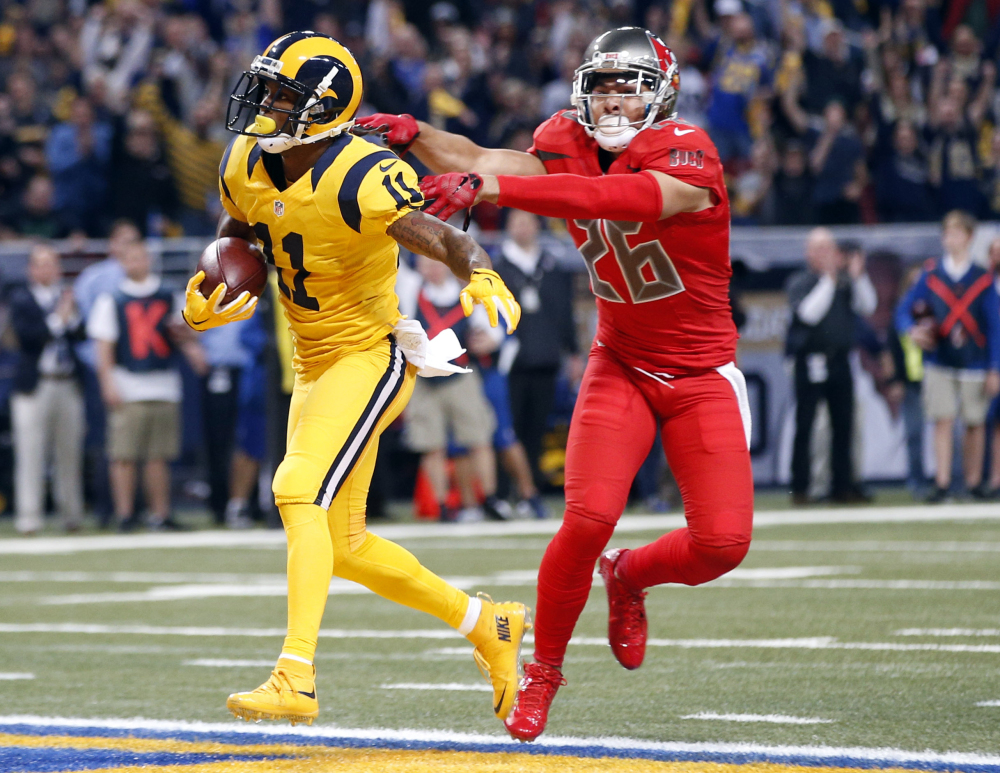 ap_buccaneers_rams_football_78354628.jpg